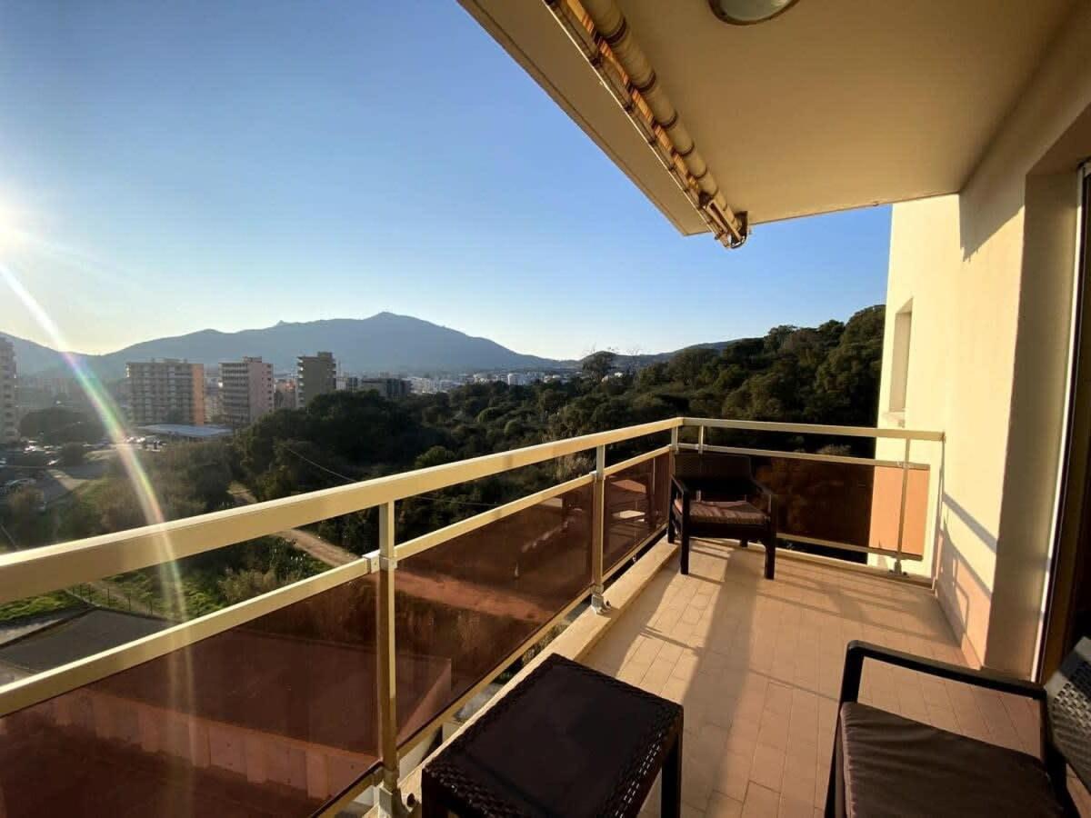 Casamea - Spacieux, Terrasse, Clim, Parking อฌักซิโอ้ ภายนอก รูปภาพ
